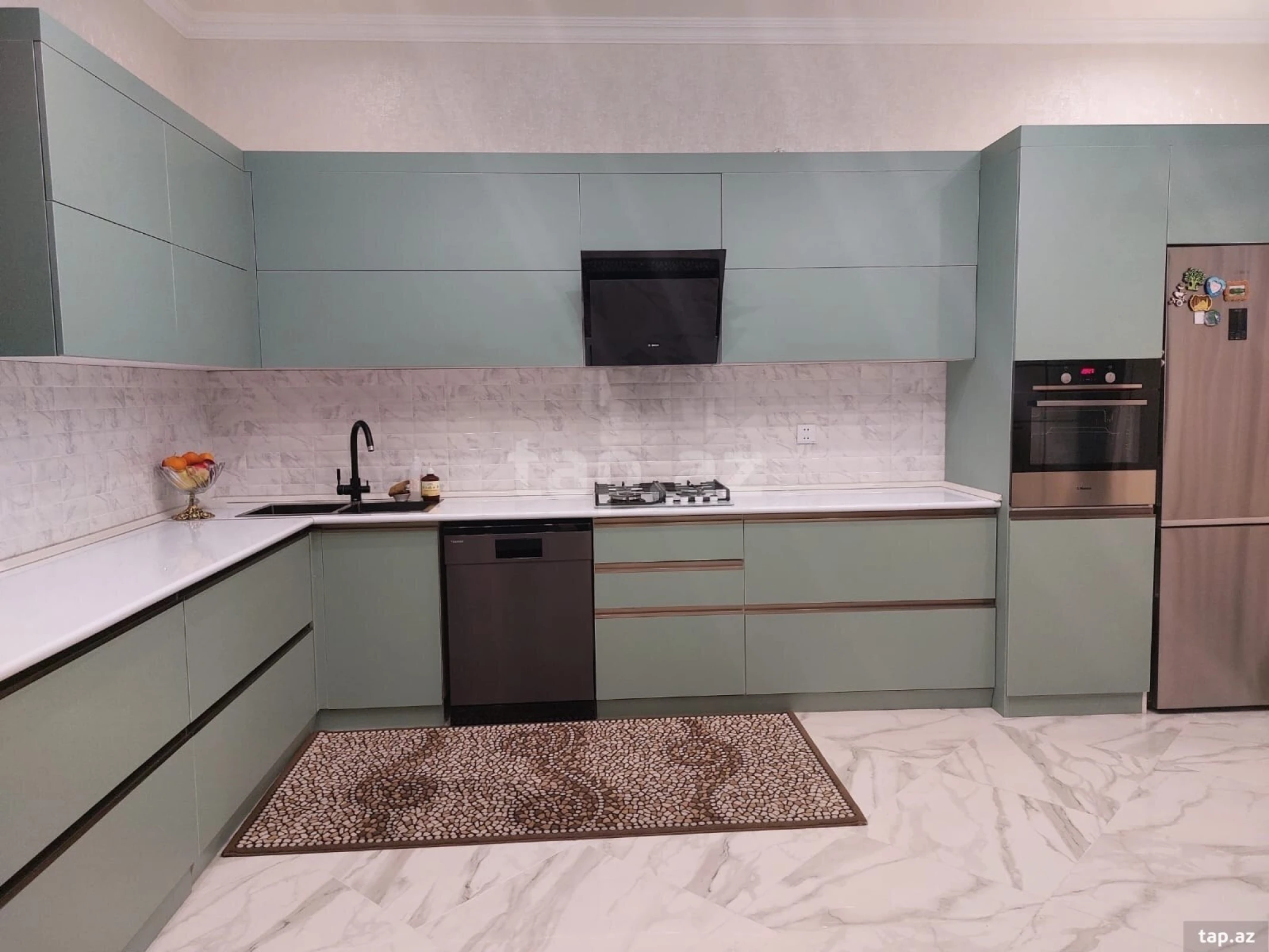 Satılır 4 otaqlı həyət evi