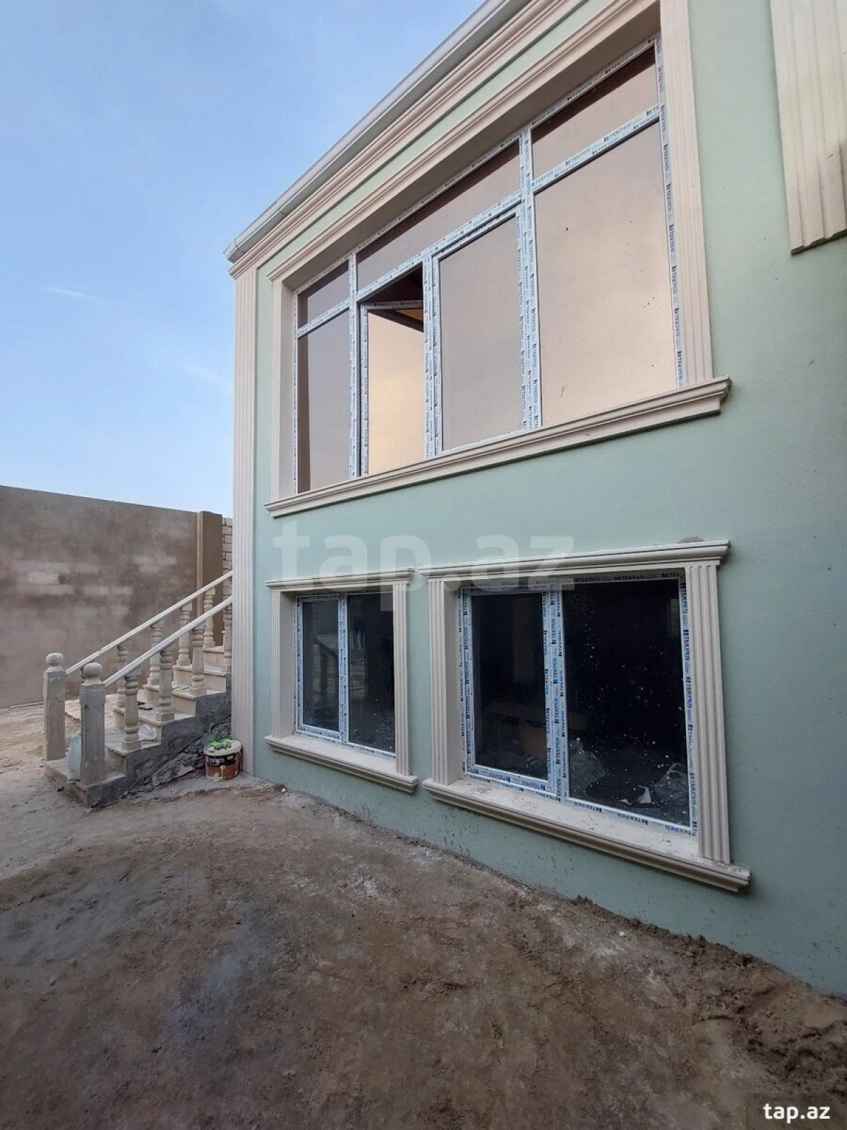 Satılır 3 otaqlı həyət evi