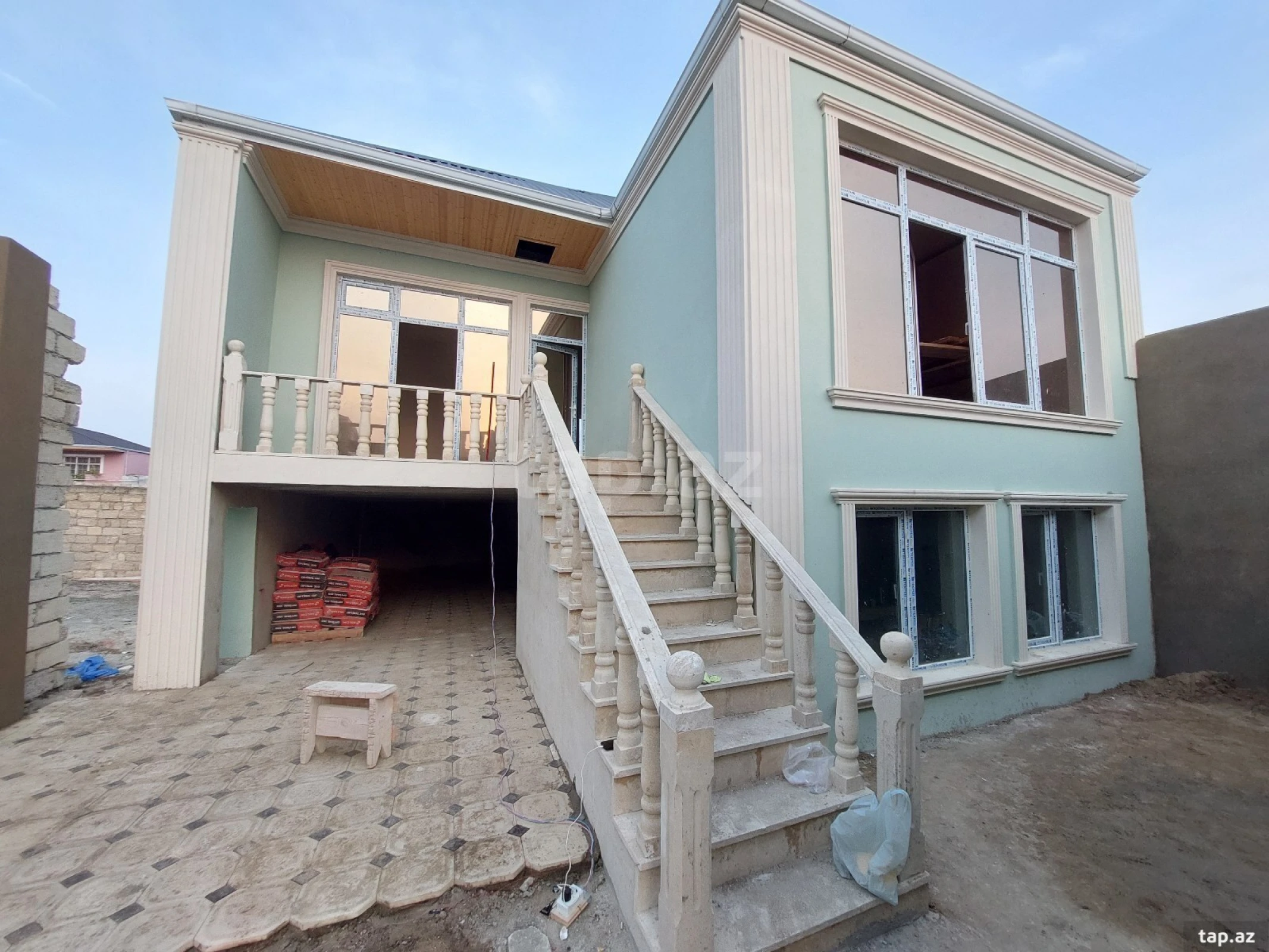 Satılır 3 otaqlı həyət evi