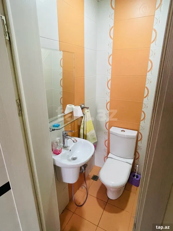 Satılır 7 otaqlı həyət evi