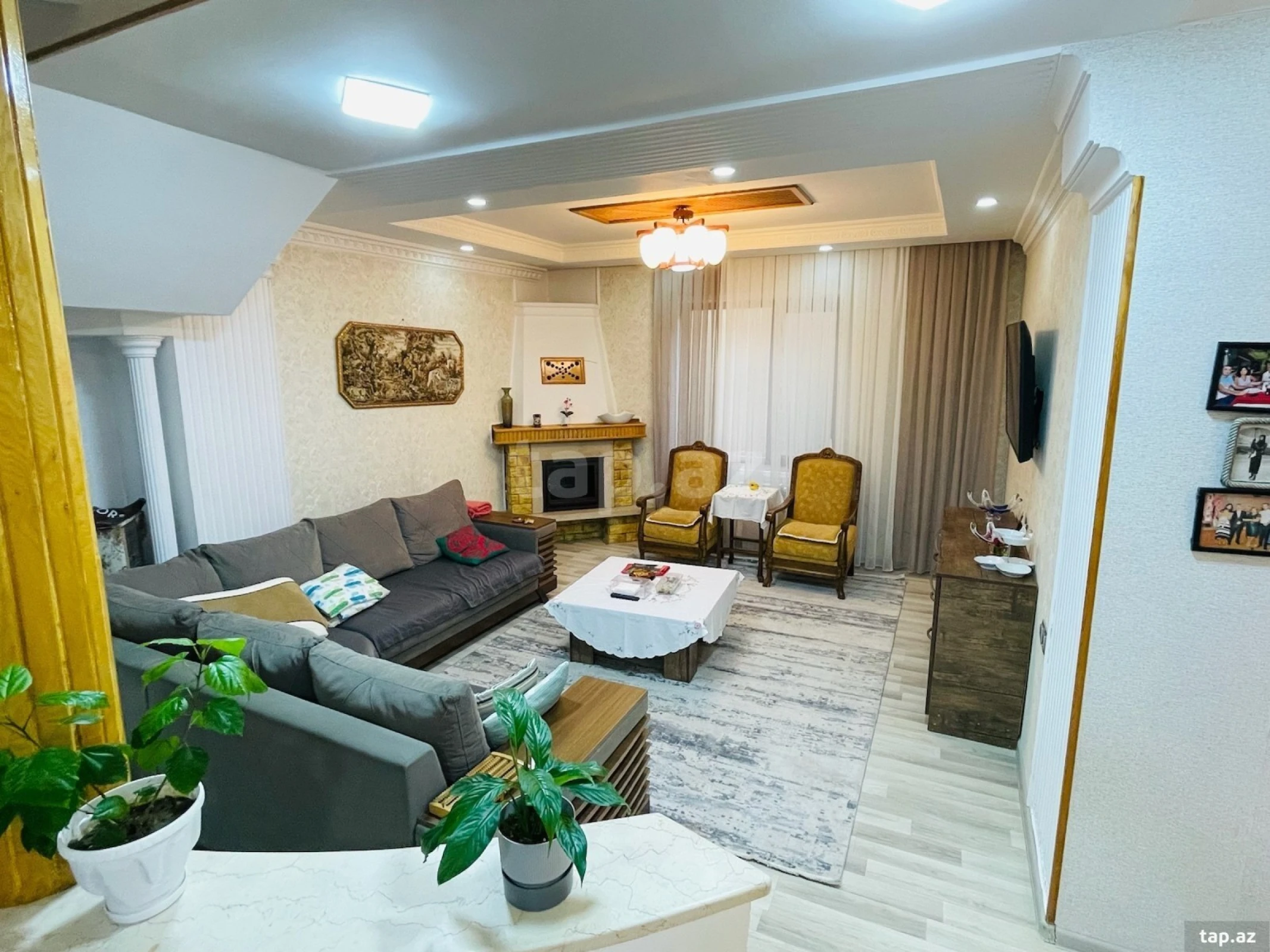 Satılır 7 otaqlı həyət evi