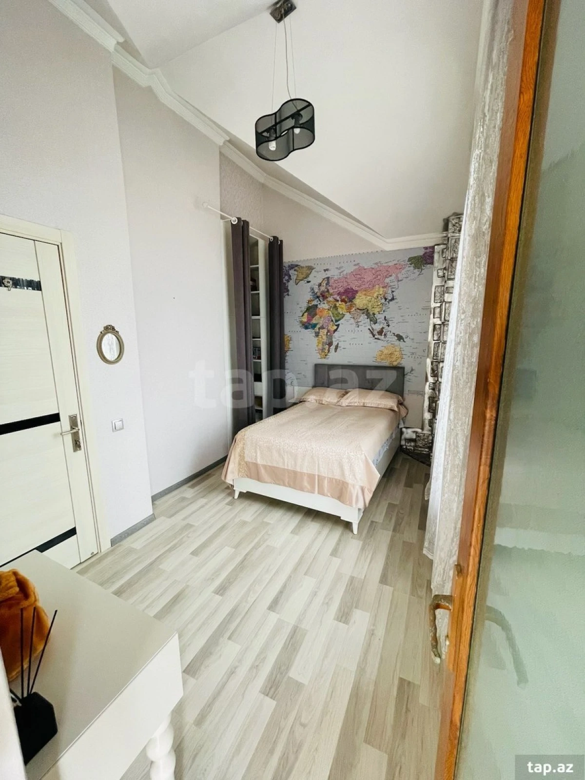 Satılır 7 otaqlı həyət evi