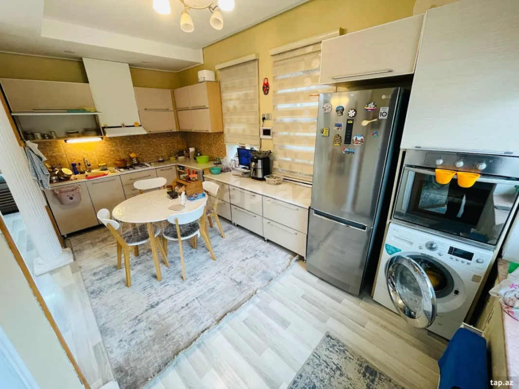 Satılır 7 otaqlı həyət evi