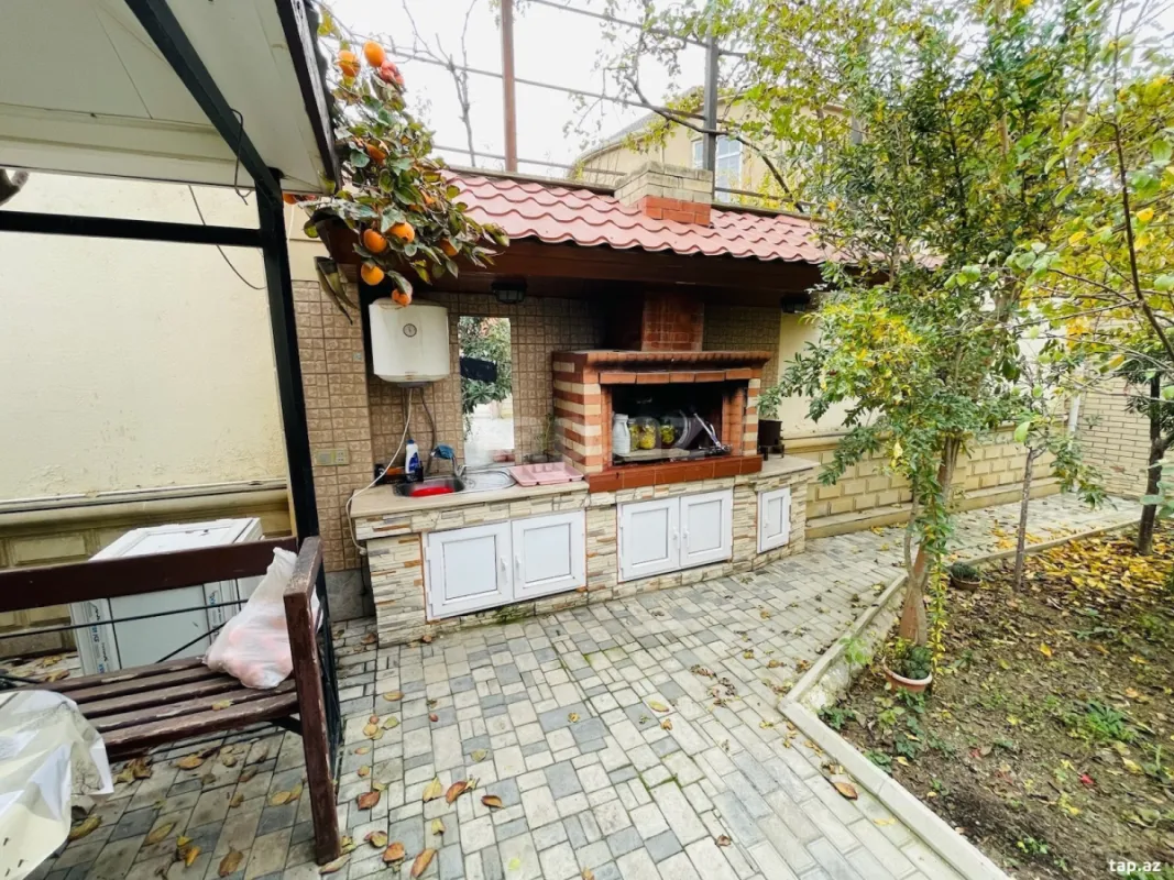Satılır 7 otaqlı həyət evi