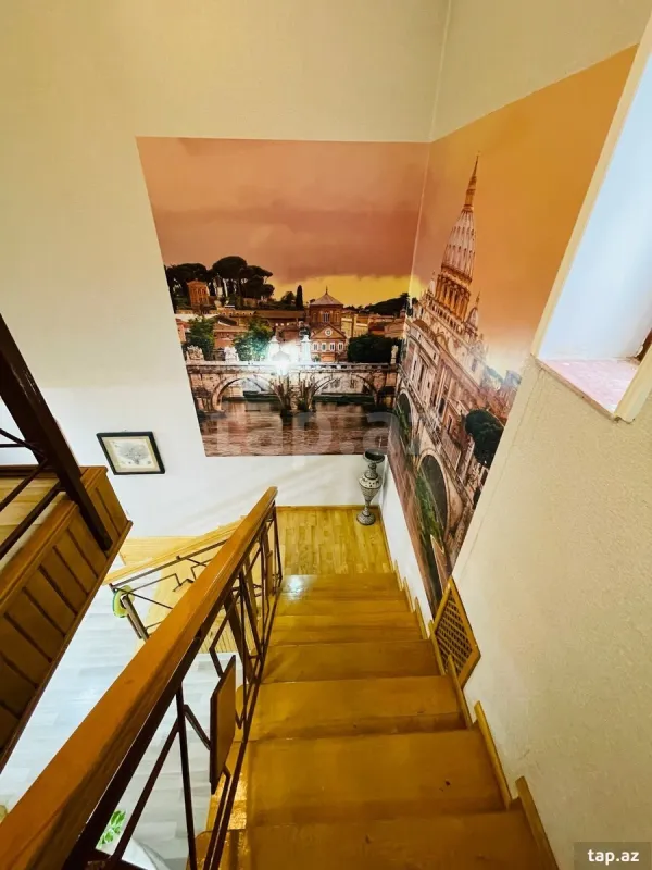 Satılır 7 otaqlı həyət evi