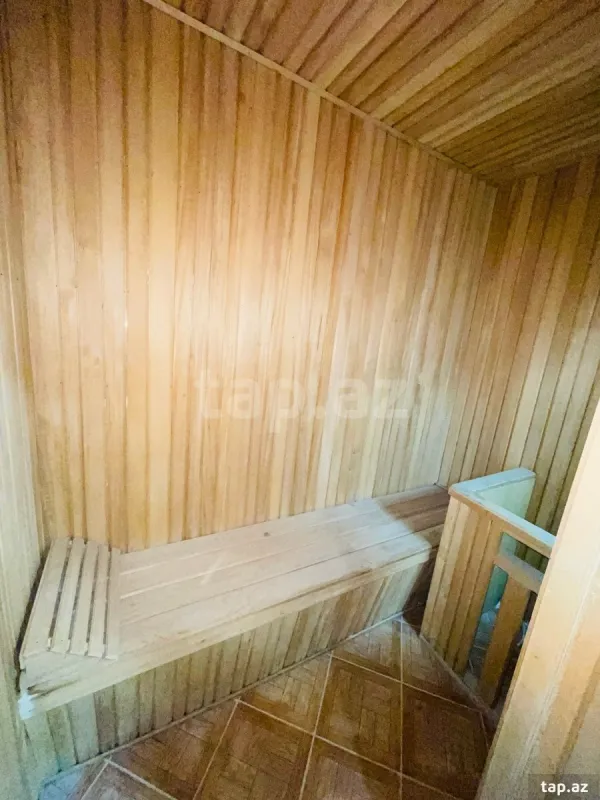 Satılır 7 otaqlı həyət evi