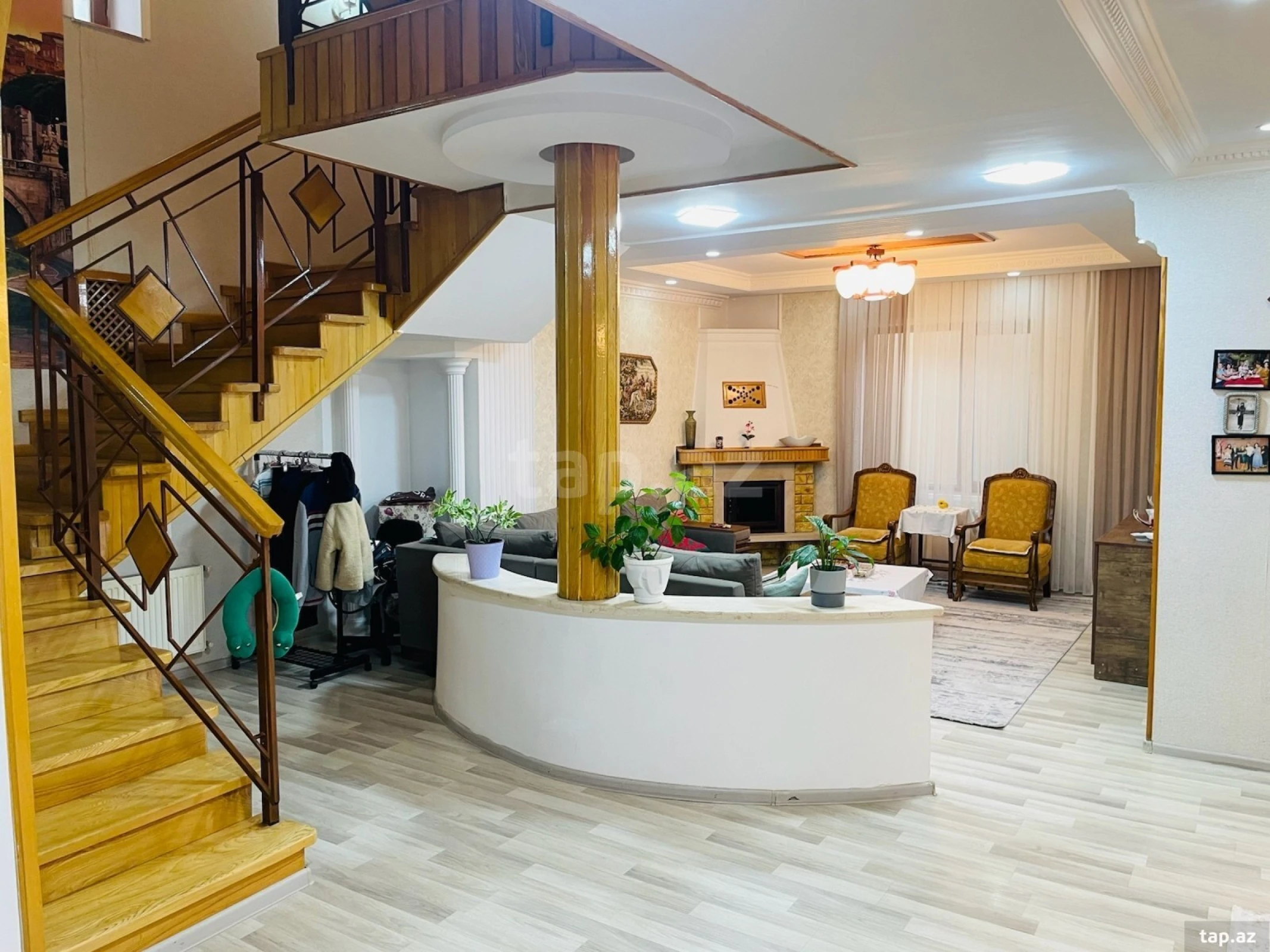 Satılır 7 otaqlı həyət evi