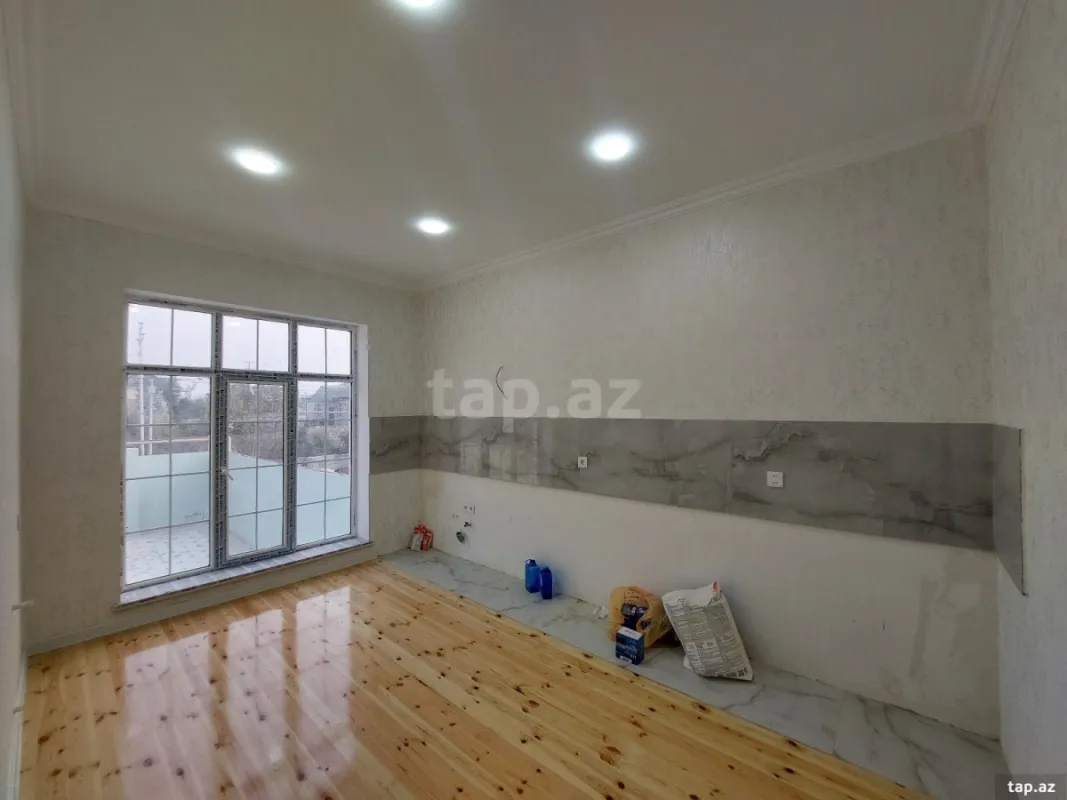 Satılır 4 otaqlı həyət evi