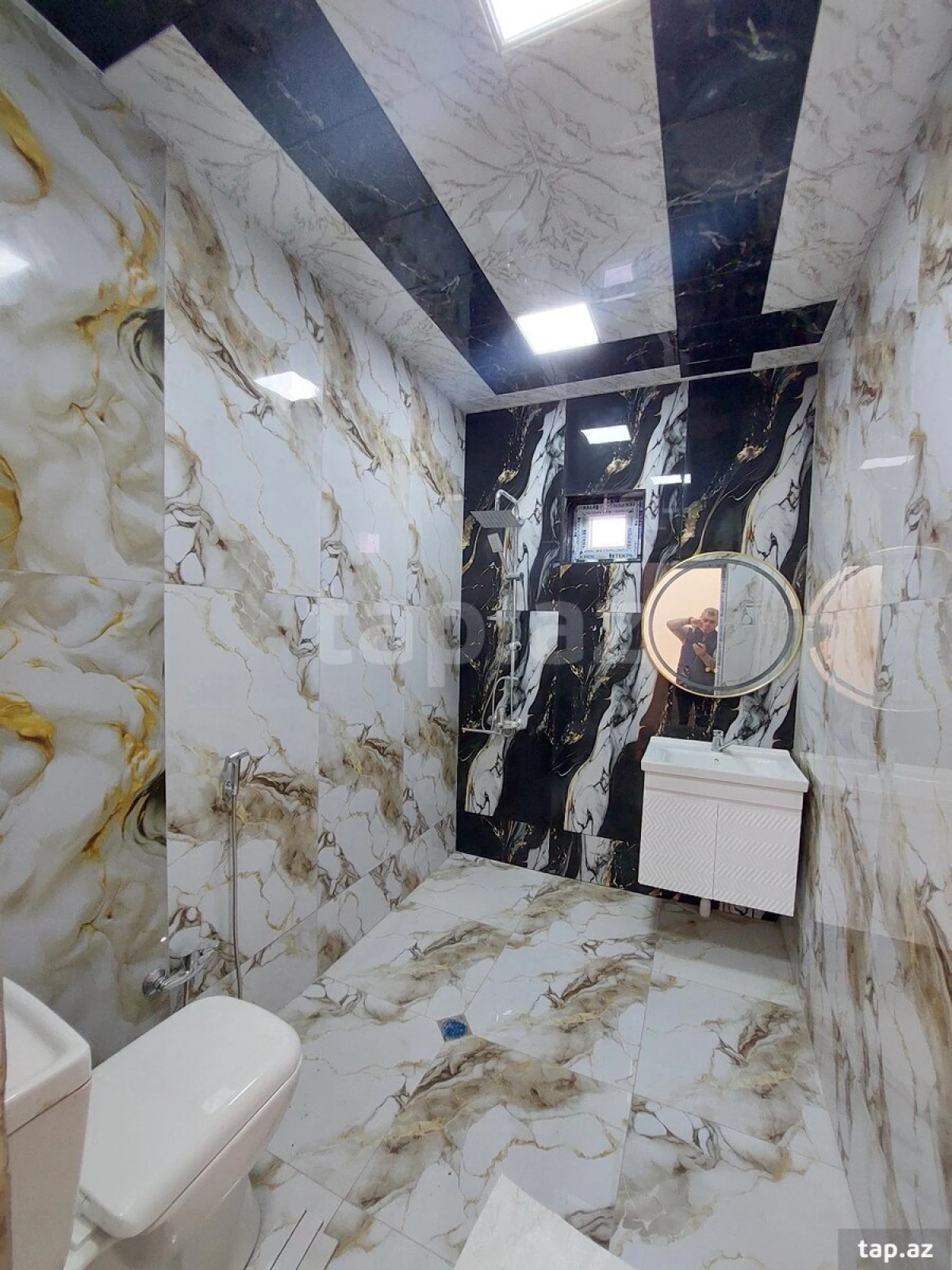 Satılır 4 otaqlı həyət evi