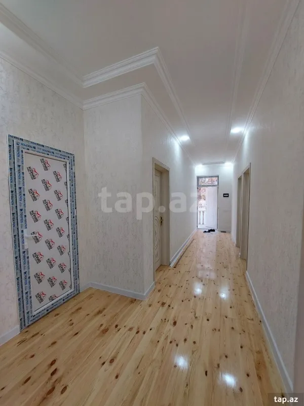 Satılır 4 otaqlı həyət evi