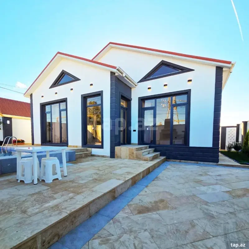 Satılır 4 otaqlı həyət evi 320 m²