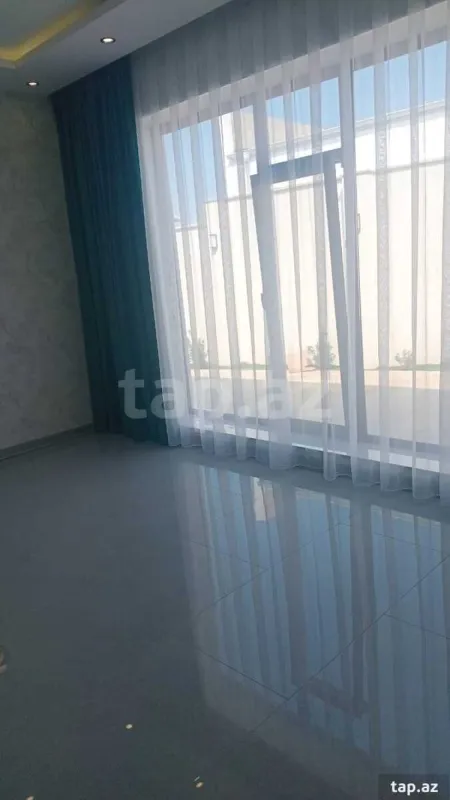 Satılır 3 otaqlı həyət evi