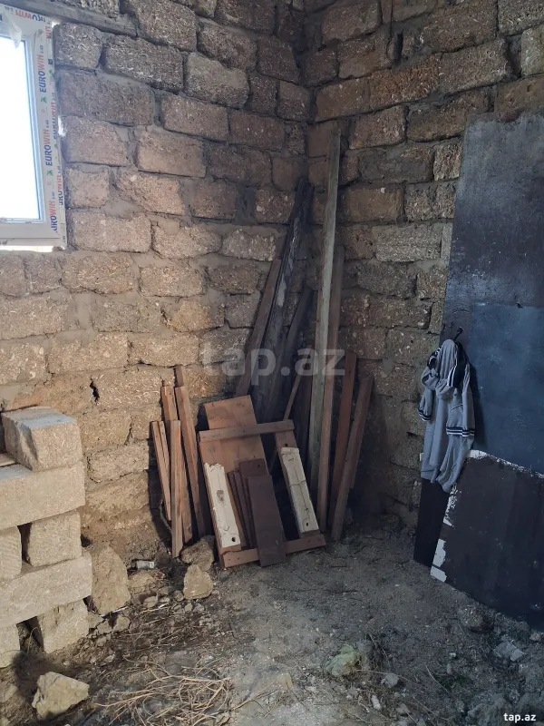 Satılır 2 otaqlı həyət evi