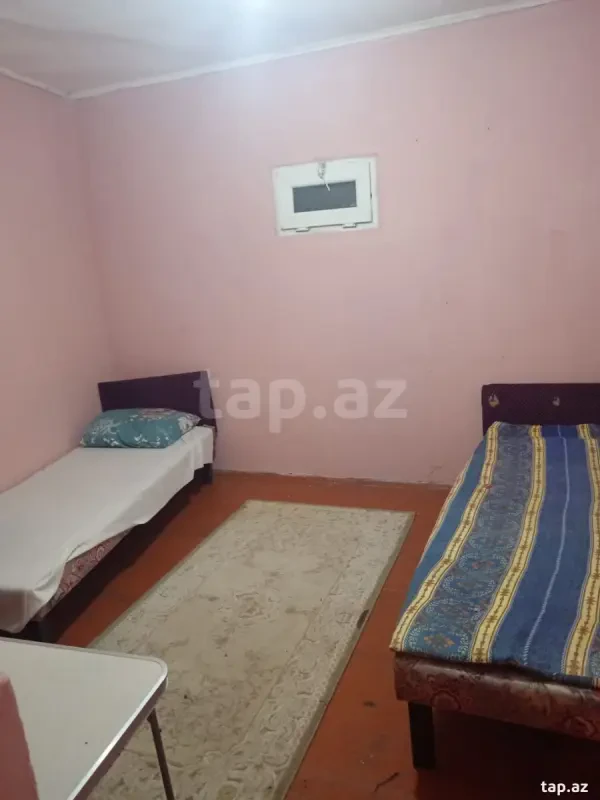 Kirayə verilir 1 otaqlı həyət evi 30 m²