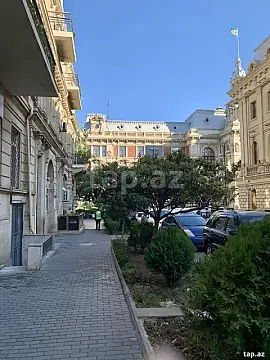 Satılır 4 otaqlı mənzil 115 m² — Bakı, İçərişəhər 4 otaq 115.00 m²