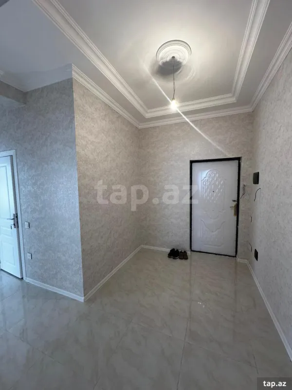 Kirayə verilir 2 otaqlı yeni tikili 104 m²