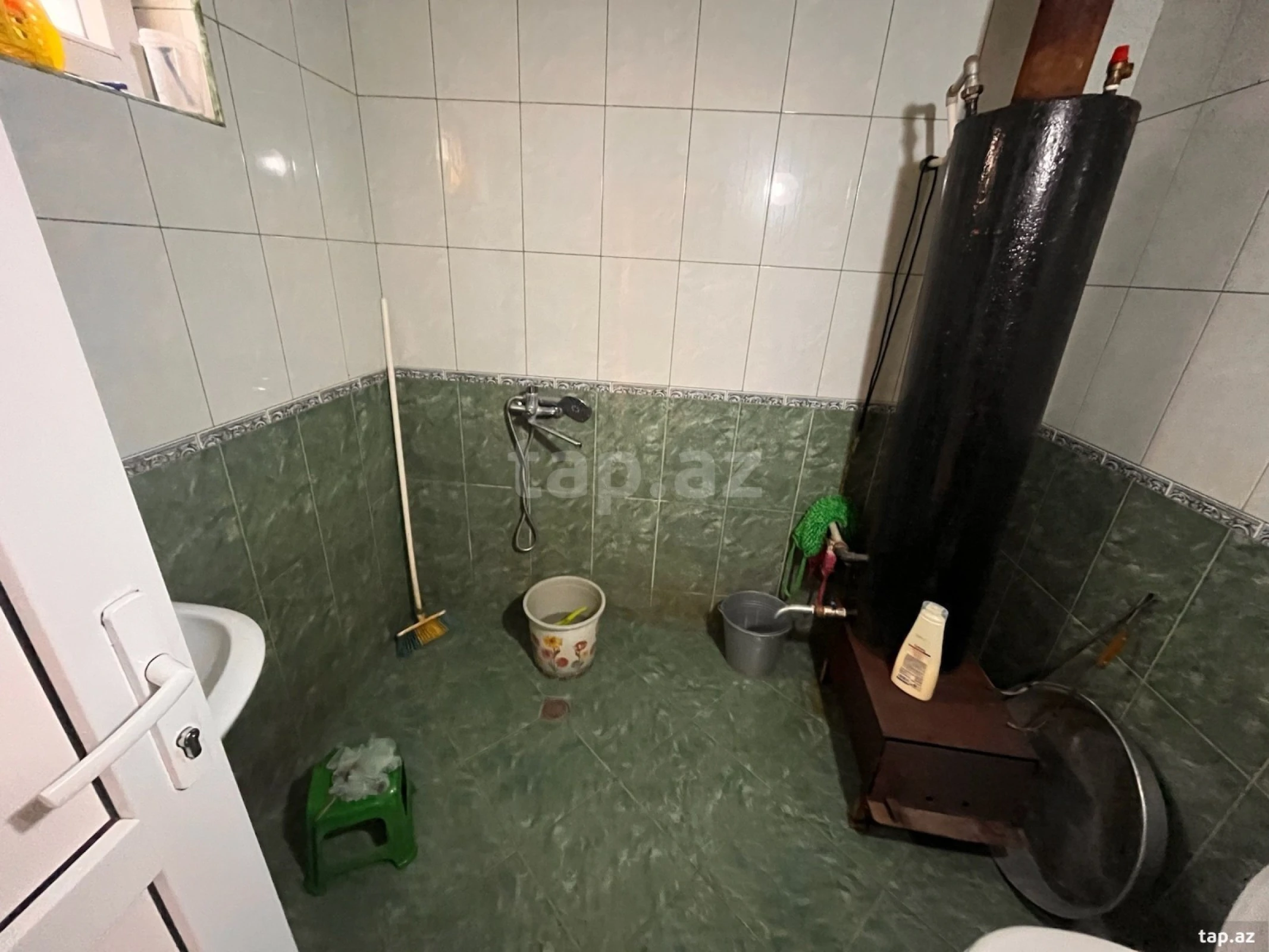 Satılır 4 otaqlı həyət evi