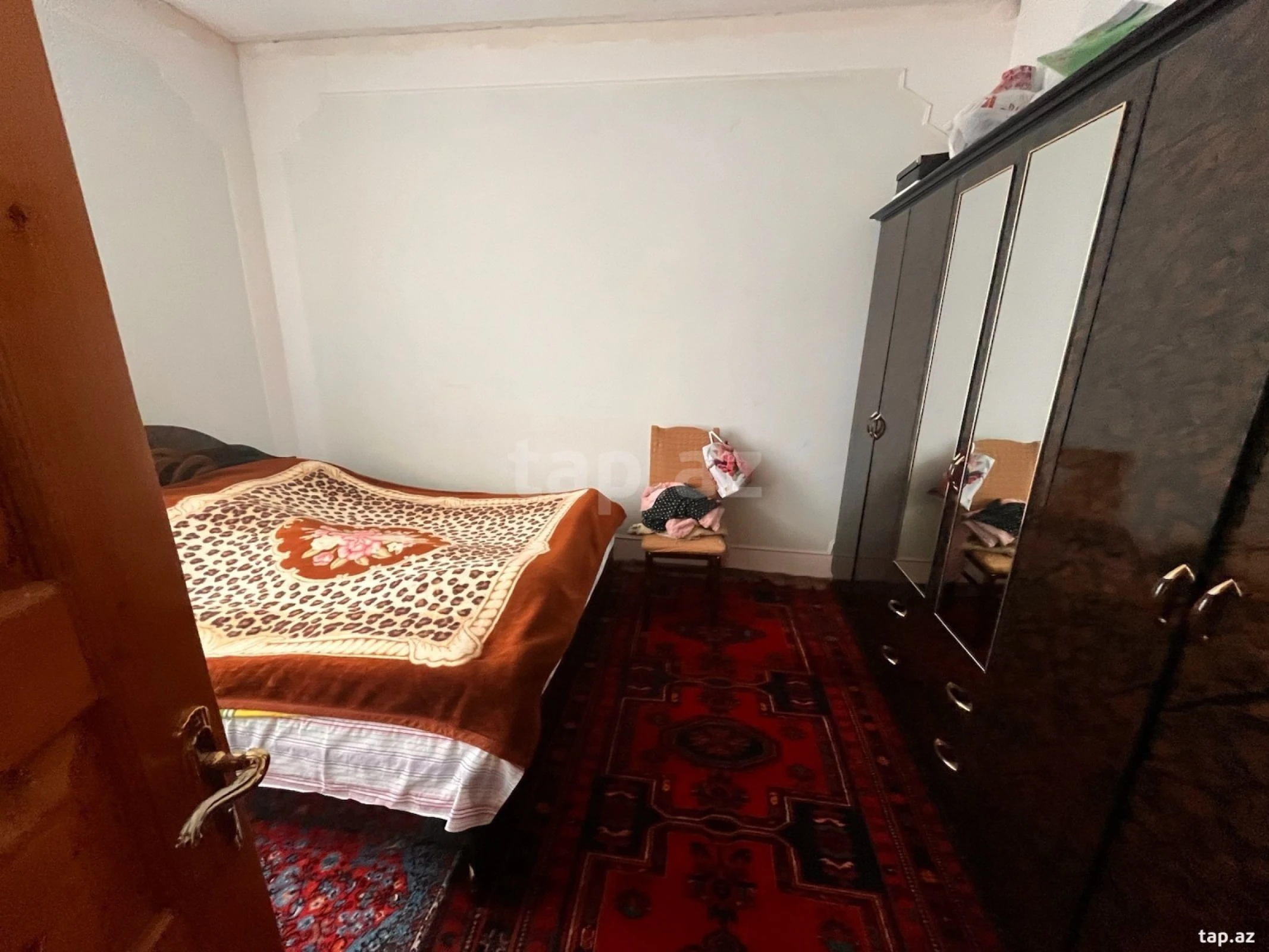 Satılır 4 otaqlı həyət evi