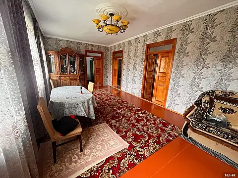 Satılır 4 otaqlı həyət evi