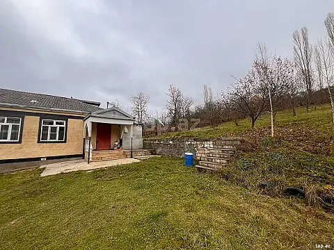 Satılır 4 otaqlı həyət evi