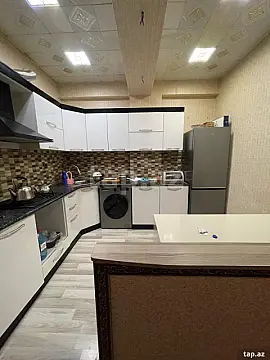 Satılır 3 otaqlı yeni tikili 81 m²