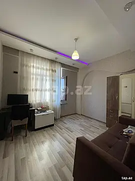 Satılır 3 otaqlı yeni tikili 81 m²