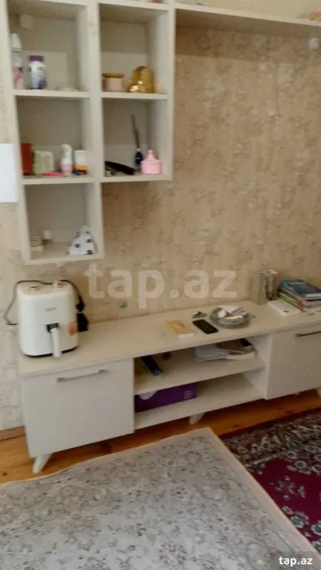 Kirayə verilir 2 otaqlı mənzil 40 m²
