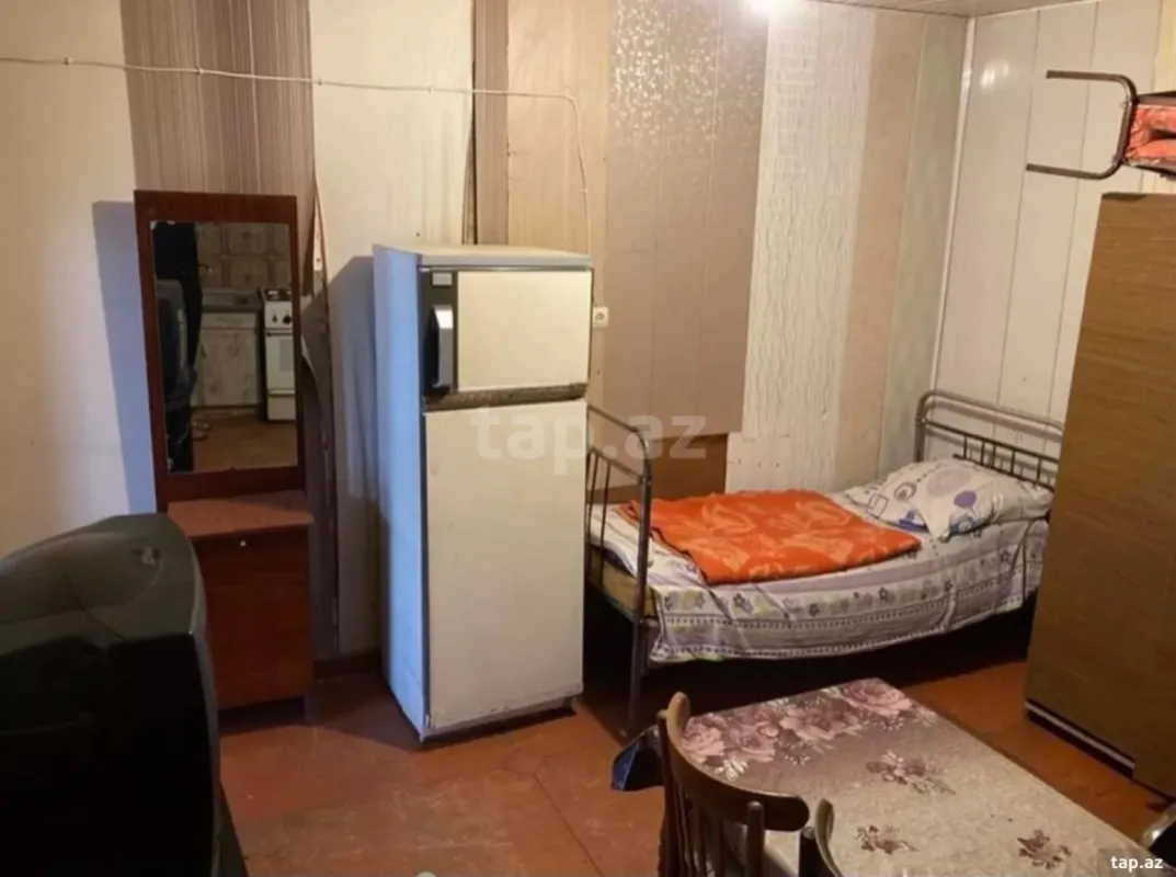 Kirayə verilir 1 otaqlı həyət evi