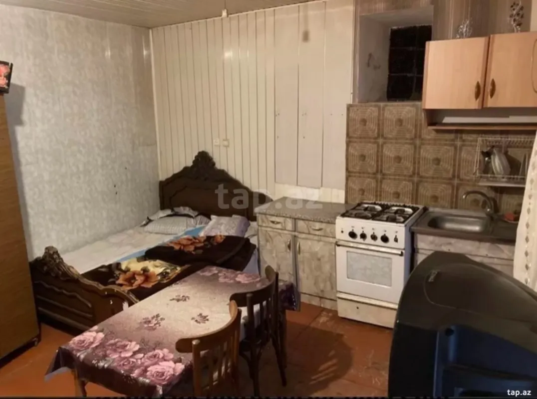 Kirayə verilir 1 otaqlı həyət evi
