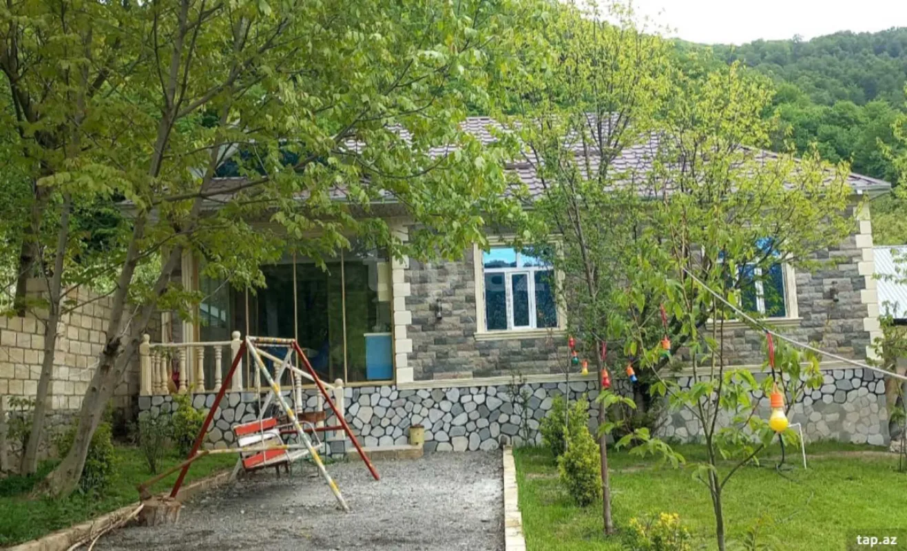 Kirayə verilir 3 otaqlı həyət evi 100 m²