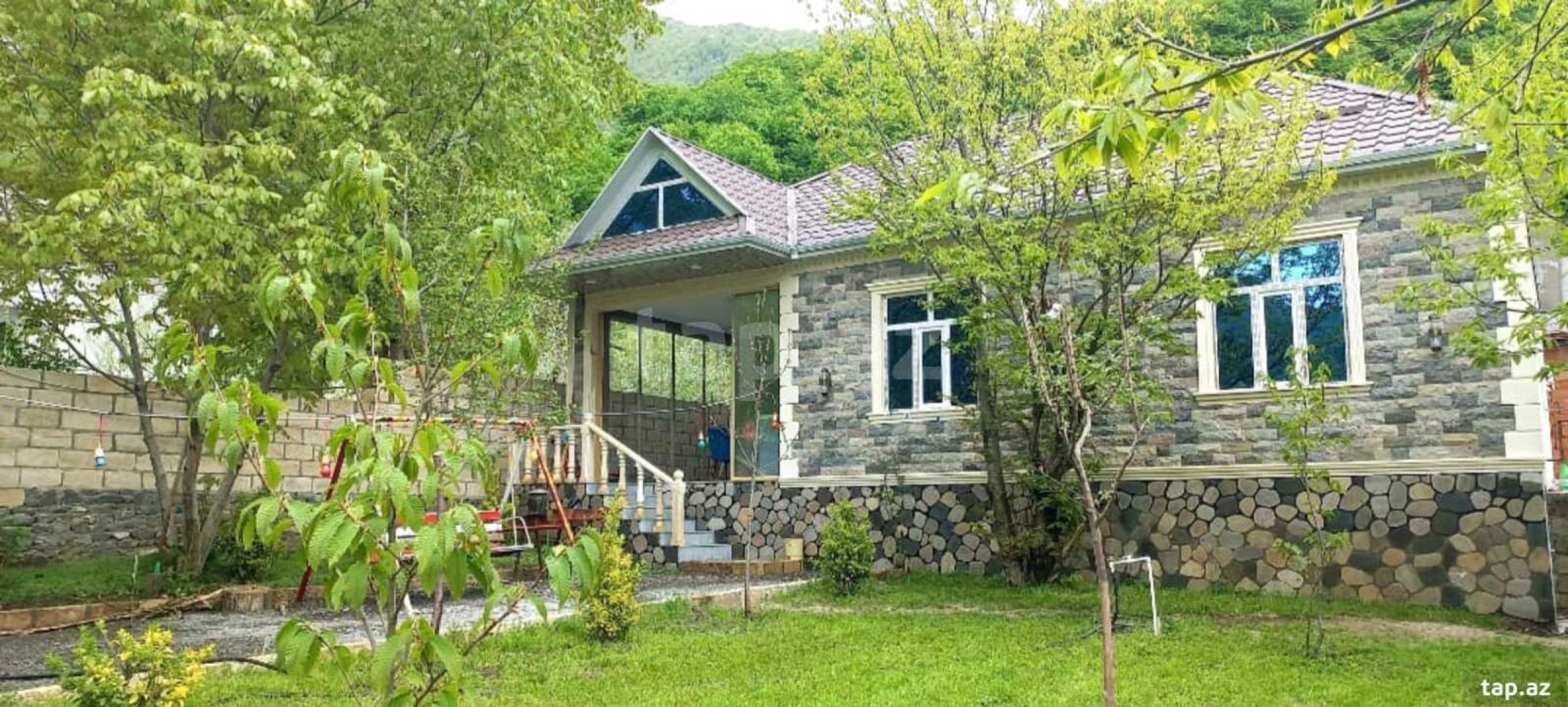 Kirayə verilir 3 otaqlı həyət evi 100 m²