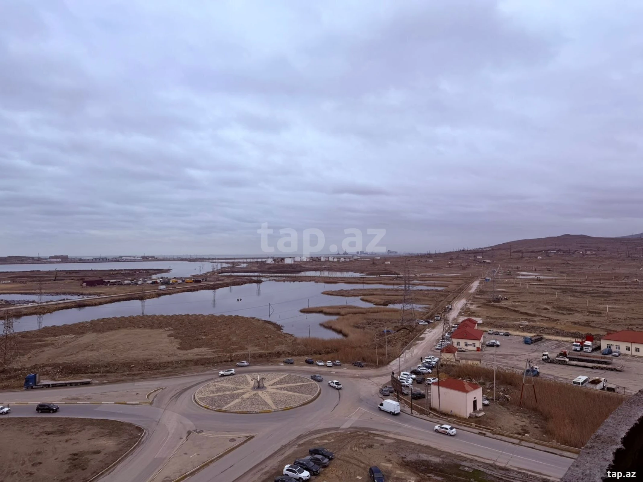 Satılır 2 otaqlı yeni tikili 77.8 m²