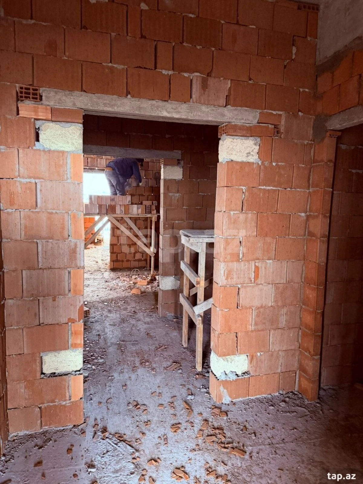 Satılır 2 otaqlı yeni tikili 77.8 m²