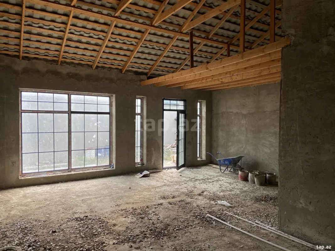 Satılır 3 otaqlı həyət evi