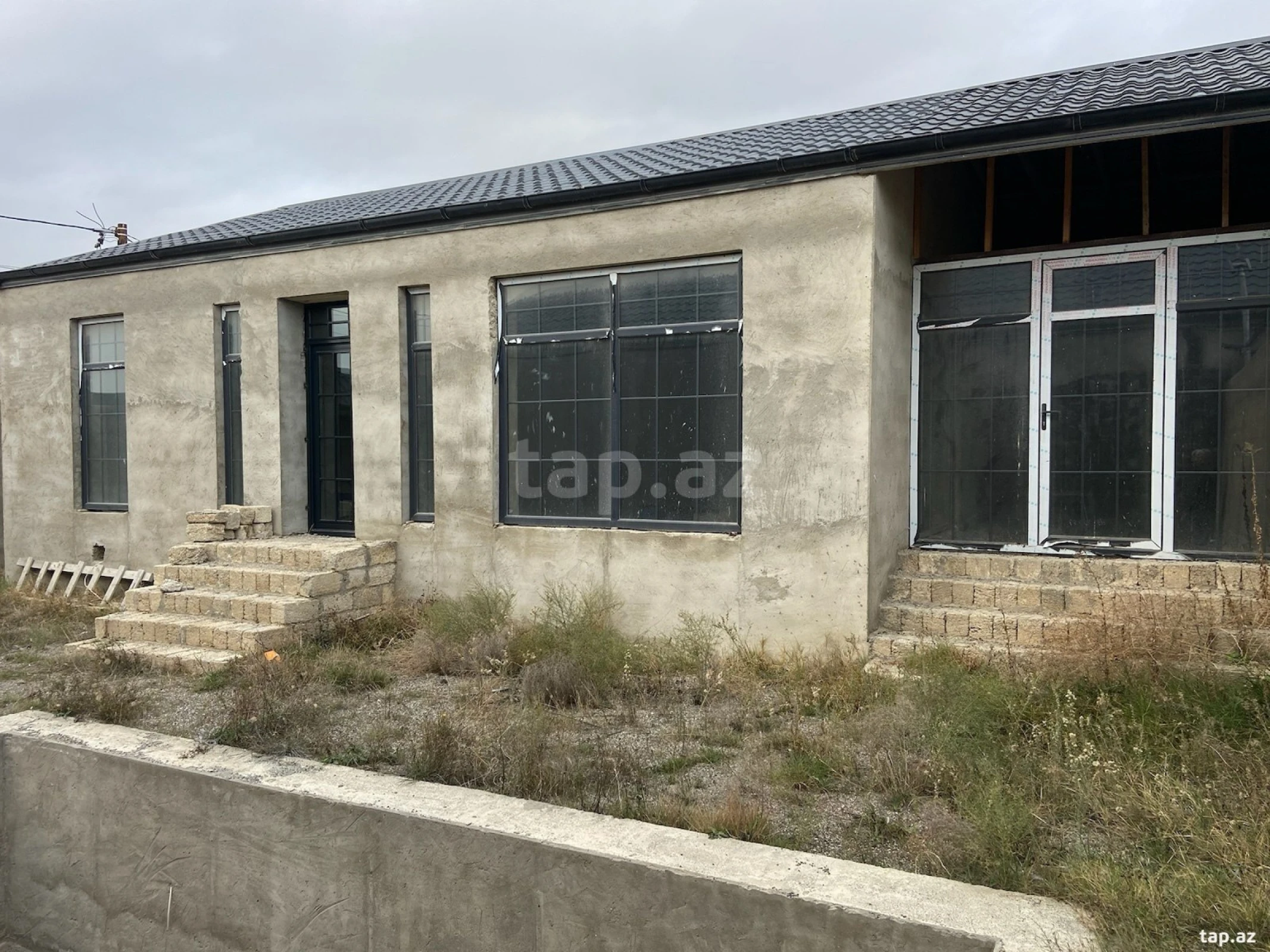 Satılır 3 otaqlı həyət evi