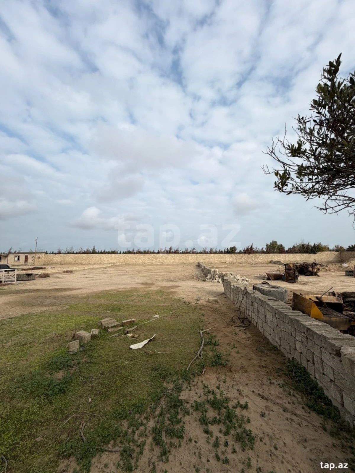 Satılır torpaq sahəsi