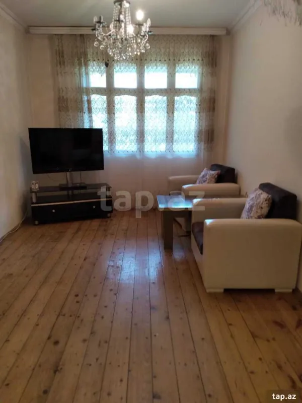 Satılır 4 otaqlı mənzil 85 m²