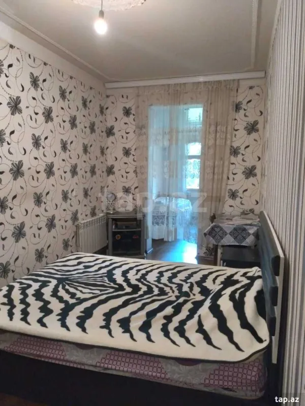Satılır 4 otaqlı mənzil 85 m²