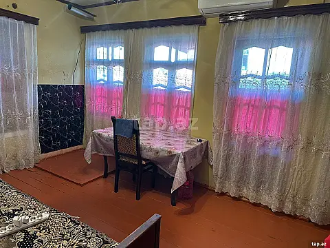 Satılır 5 otaqlı həyət evi