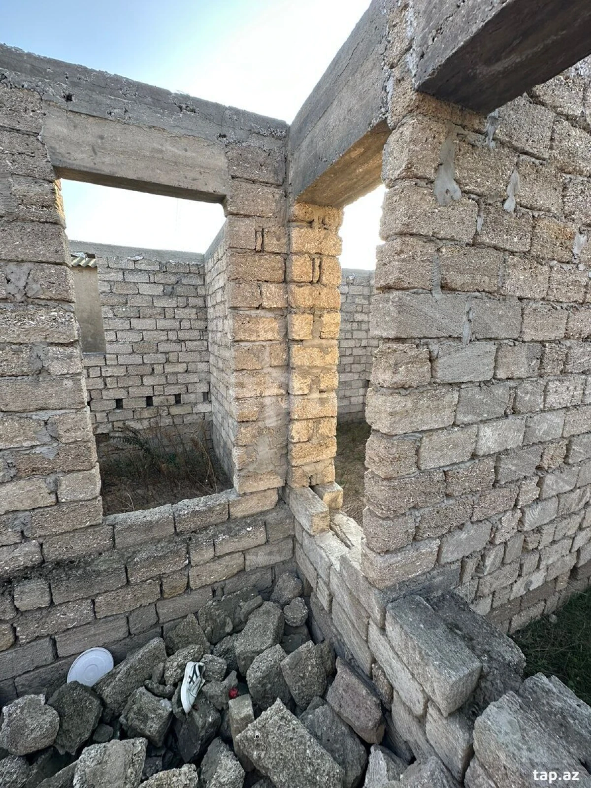 Satılır 5 otaqlı həyət evi