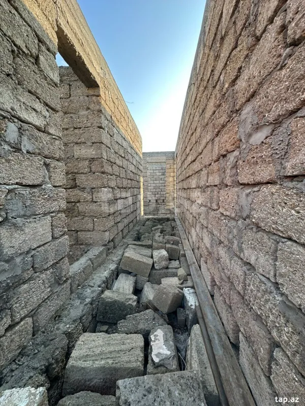 Satılır 5 otaqlı həyət evi