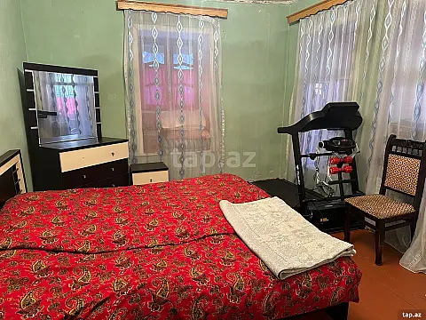 Satılır 5 otaqlı həyət evi