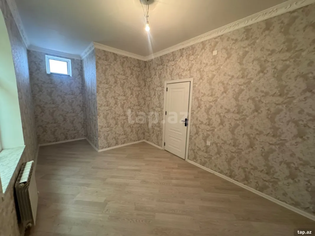 Satılır 6 otaqlı həyət evi