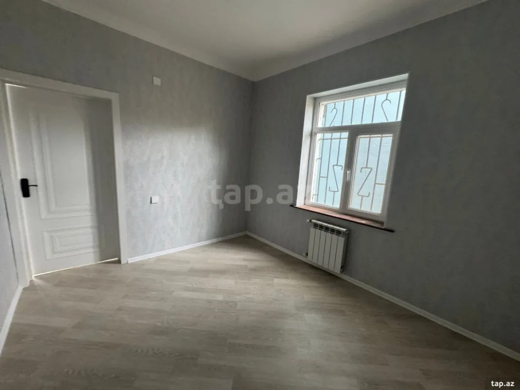 Satılır 6 otaqlı həyət evi