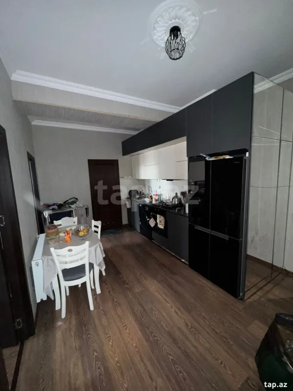 Satılır 2 otaqlı yeni tikili 70 m²