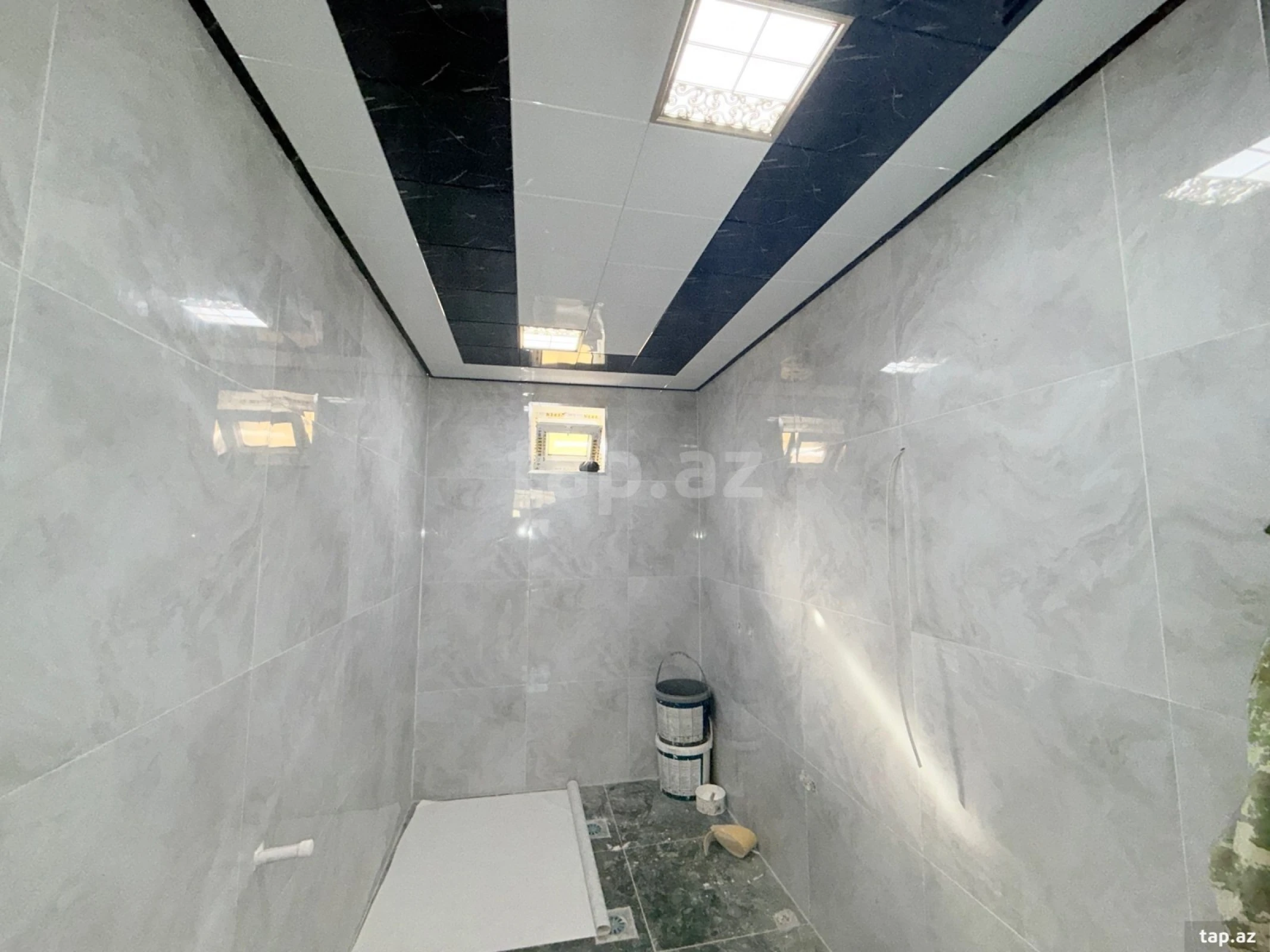 Satılır 4 otaqlı həyət evi 200 m²