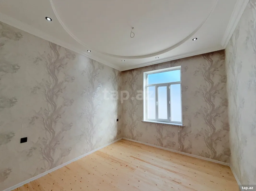 Satılır 4 otaqlı həyət evi 200 m²