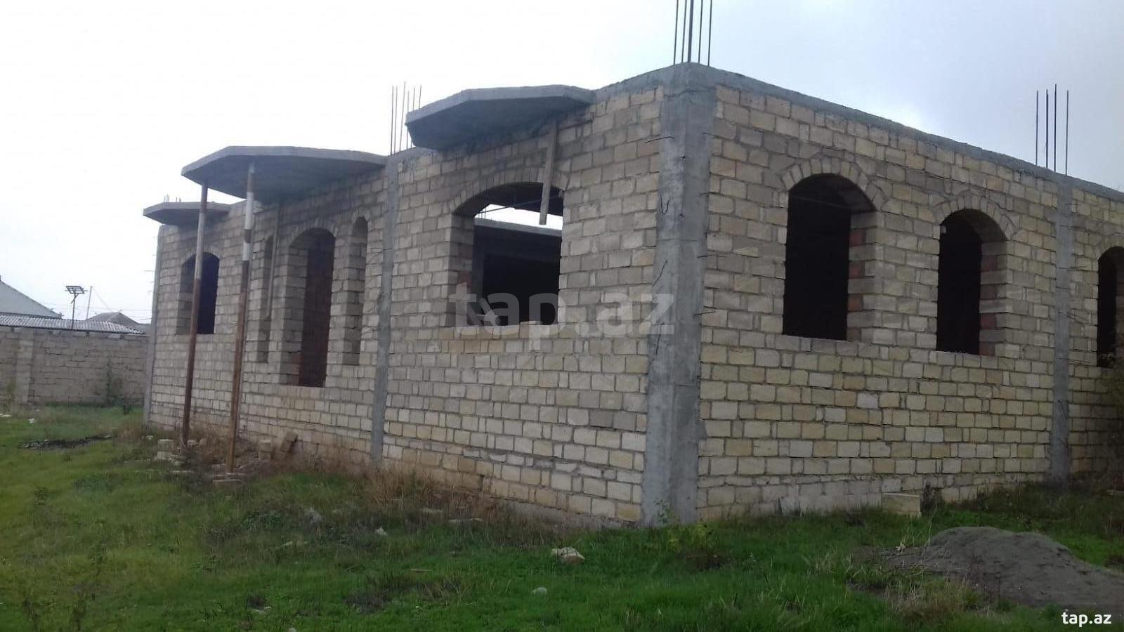 Satılır 5 otaqlı həyət evi 1200 m²