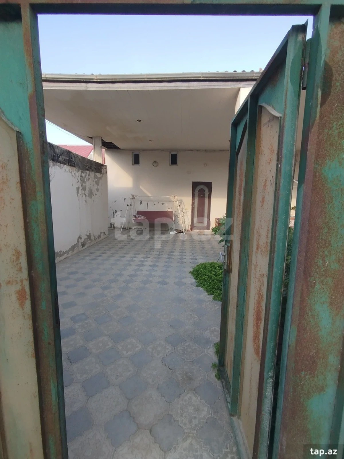 Satılır 3 otaqlı həyət evi