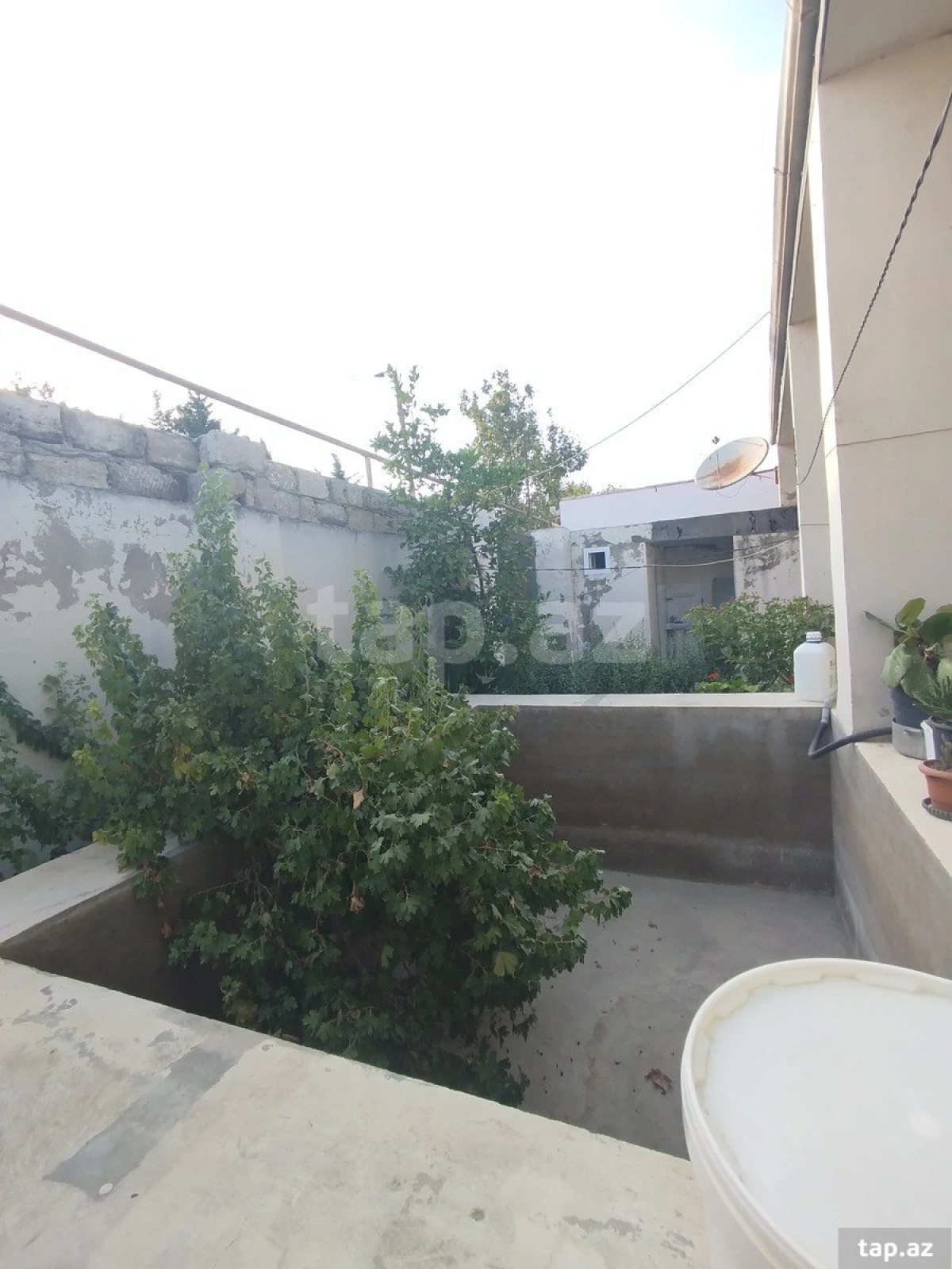 Satılır 3 otaqlı həyət evi